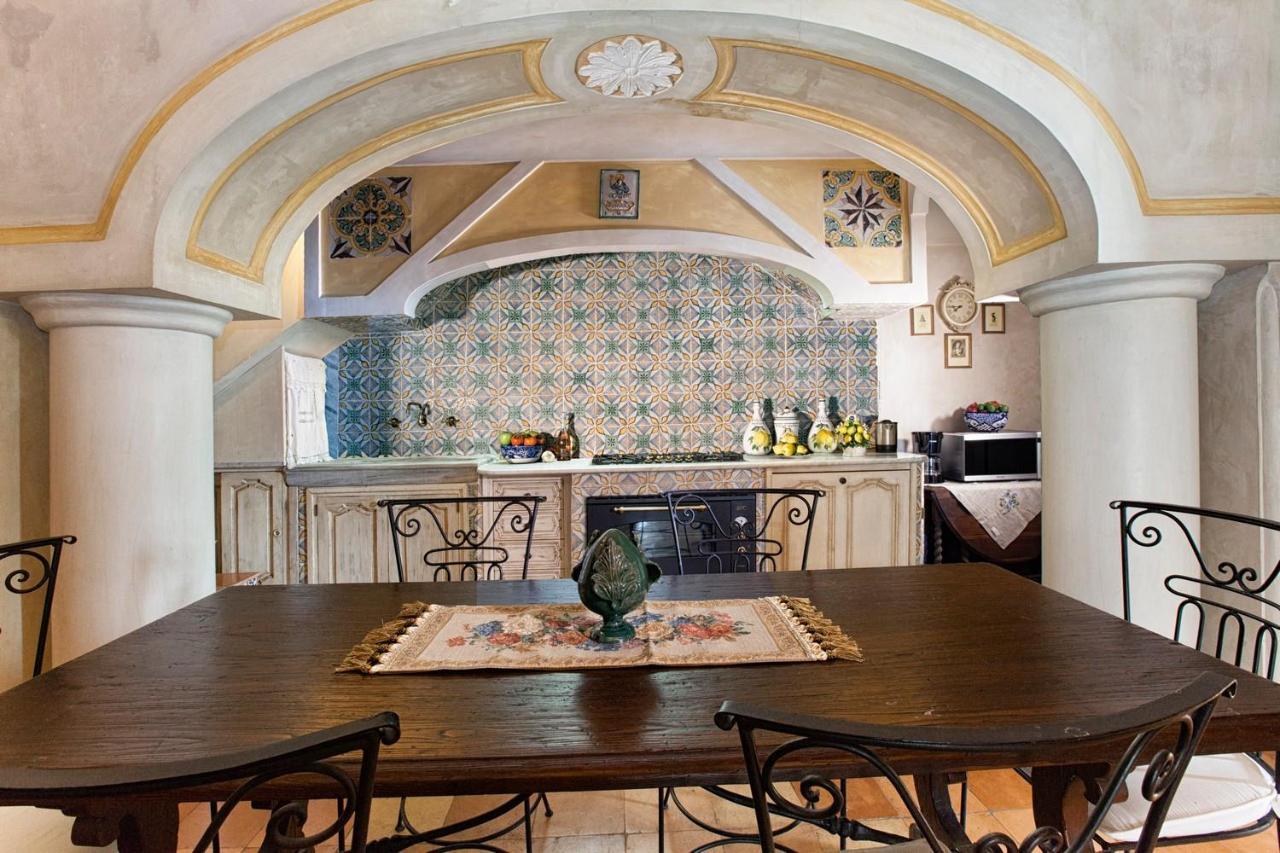 Estate4Home - Palazzo Crocione Positano Esterno foto